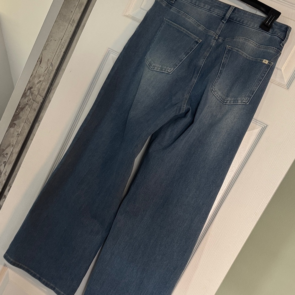 HALARA Light Blue Wide-Leg Denim Jeans - Picture 2 of 2